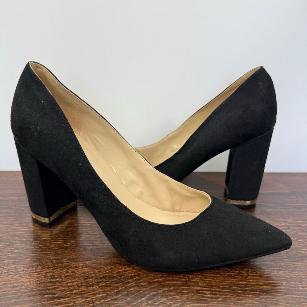 Marc Fisher Women’s  MFGILDY5-R black suede gold 3.5” heel pump shoe size 7.5